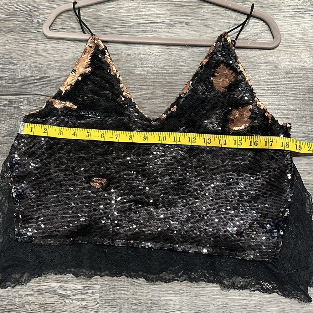 Free People NWOT Swingin Sequin Surplice Cami - XS (oversized) - Picture 6 of 6